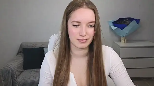 Snapshot of EvaMaddison chatting on December 2024 05:39:01 AM EvaMaddison online show from December 2024 05:39:01 AM