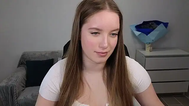 Snapshot of EvaMaddison chatting on December 2024 05:37:01 AM EvaMaddison online show from December 2024 05:37:01 AM