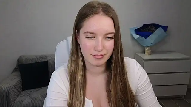 Snapshot of EvaMaddison chatting on January 2025 06:20:01 PM EvaMaddison online show from January 2025 06:20:01 PM