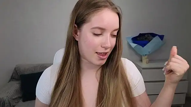 Snapshot of EvaMaddison chatting on January 2025 09:57:02 AM EvaMaddison online show from January 2025 09:57:02 AM