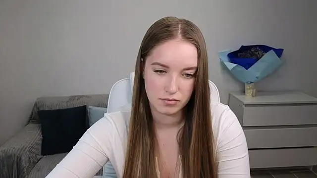 Snapshot of EvaMaddison chatting on January 2025 08:58:01 AM EvaMaddison online show from January 2025 08:58:01 AM