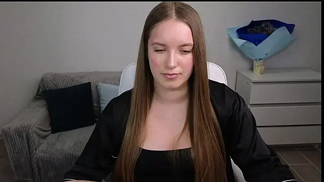 Snapshot of EvaMaddison chatting on February 2025 10:03:02 AM EvaMaddison online show from February 2025 10:03:02 AM
