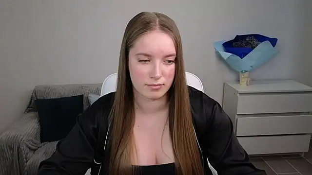 Snapshot of EvaMaddison chatting on February 2025 08:50:01 AM EvaMaddison online show from February 2025 08:50:01 AM