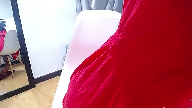 Snapshot of indian_sweety18 chatting on March 2025 04:46:01 PM indian sweety18 online show from March 2025 04:46:01 PM