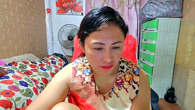 M e c e l online show from March 2025 08:17:01 PM