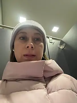 Snapshot of BrookeEvans chatting on February 2025 05:09:02 AM BrookeEvans online show from February 2025 05:09:02 AM