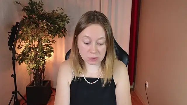 Snapshot of BrookeEvans chatting on October 2025 08:53:02 PM BrookeEvans online show from October 2025 08:53:02 PM