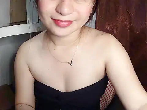 Snapshot of Mia_2022 chatting on January 2025 05:49:02 PM Mia 2022 online show from January 2025 05:49:02 PM