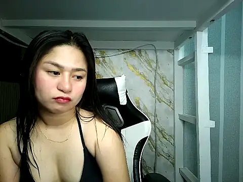 Snapshot of Mia_2022 chatting on September 2025 06:06:01 AM Mia 2022 online show from September 2025 06:06:01 AM