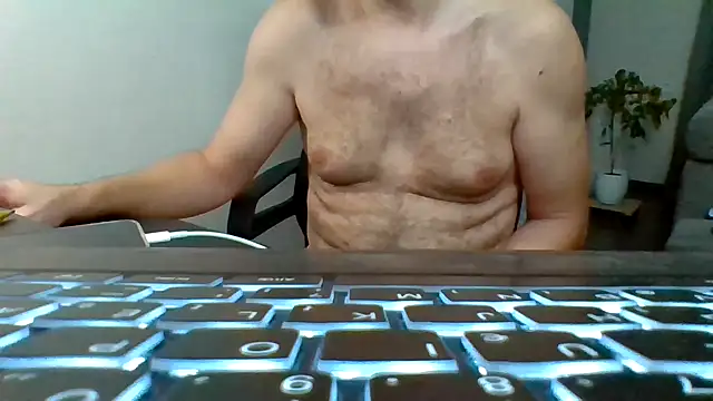 Horney boy86 online show from September 2025 10:44:02 PM