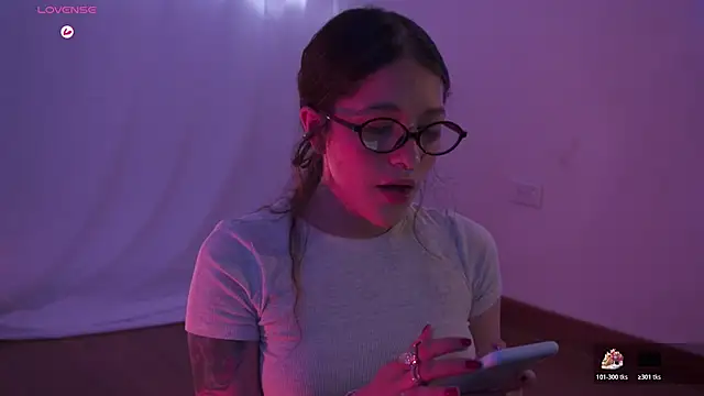 HannaMoom online show from October 2025 09:15:02 PM