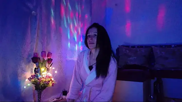 Snapshot of ElysaSun chatting on February 2025 10:44:02 PM ElysaSun online show from February 2025 10:44:02 PM