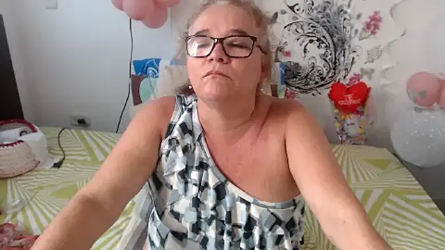 Snapshot of selenax2023 chatting on February 2025 02:00:02 PM selenax2023 online show from February 2025 02:00:02 PM