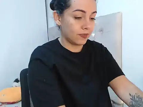 camii 7 online show from February 2026 03:13:01 AM