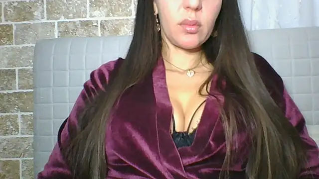 Snapshot of Glamour_Grace chatting on February 2025 07:49:02 PM Glamour Grace online show from February 2025 07:49:02 PM