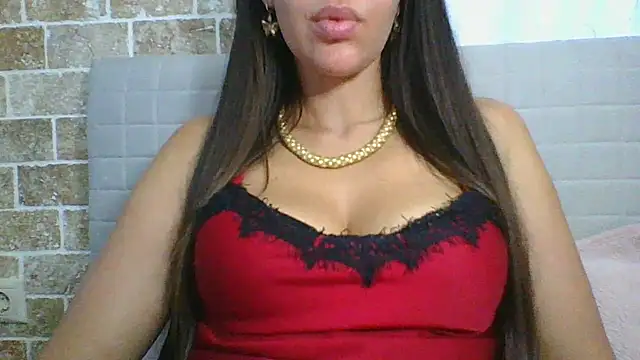 Snapshot of Glamour_Grace chatting on March 2025 03:50:02 PM Glamour Grace online show from March 2025 03:50:02 PM