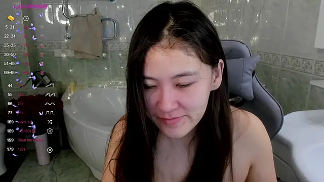 Snapshot of Riz_girl chatting on February 2025 03:58:02 AM Riz girl online show from February 2025 03:58:02 AM
