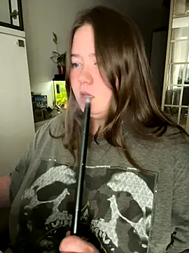 Snapshot of remirann_ chatting on December 2024 08:51:01 PM remirann online show from December 2024 08:51:01 PM