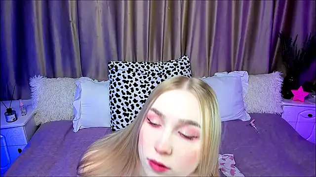 LilyStarlight online show from September 2025 03:49:01 AM