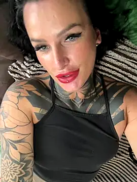 InkedBiitch online show from October 2025 10:03:01 AM