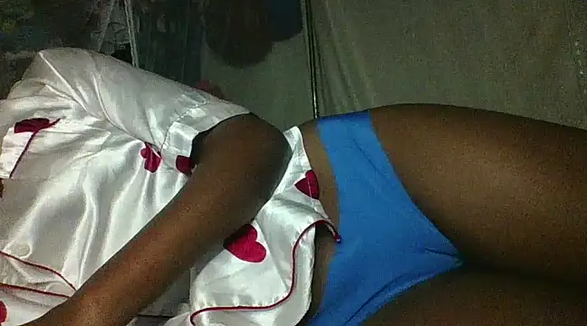 Snapshot of FatAss_baby chatting on February 2025 02:31:01 AM FatAss baby online show from February 2025 02:31:01 AM