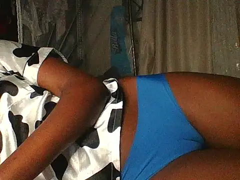 Snapshot of FatAss_baby chatting on September 2025 02:01:02 AM FatAss baby online show from September 2025 02:01:02 AM