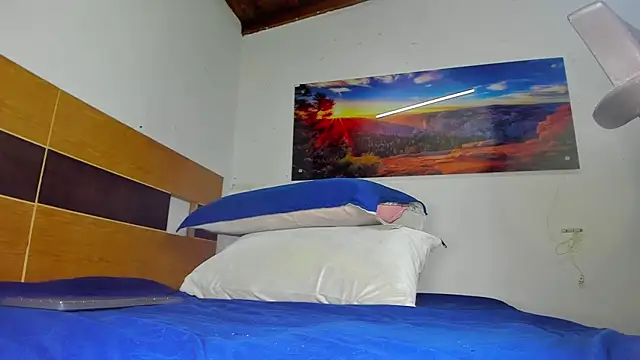  ebony-queen  online show from January 2025 12:02:02 PM