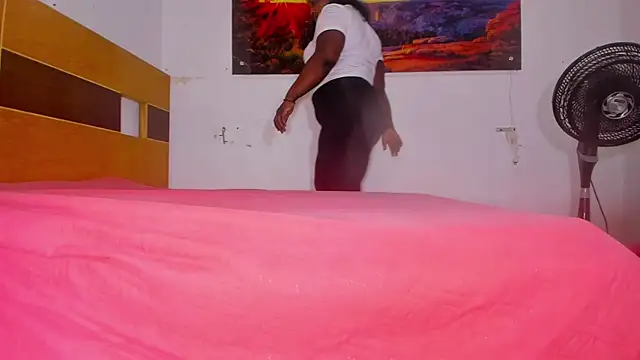  ebony-queen  online show from March 2025 12:09:01 PM