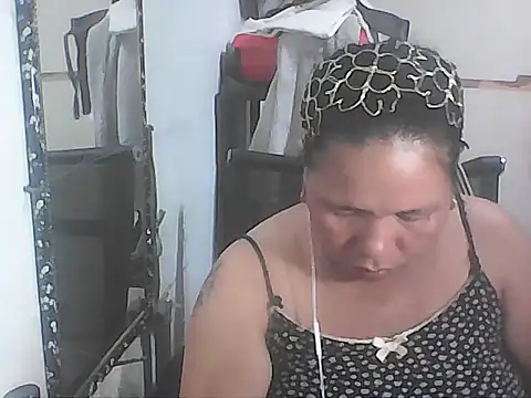 hotwet mama4uxx online show from February 2026 10:30:01 AM