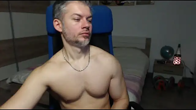 RobbyShawz online show from February 2025 10:49:02 AM