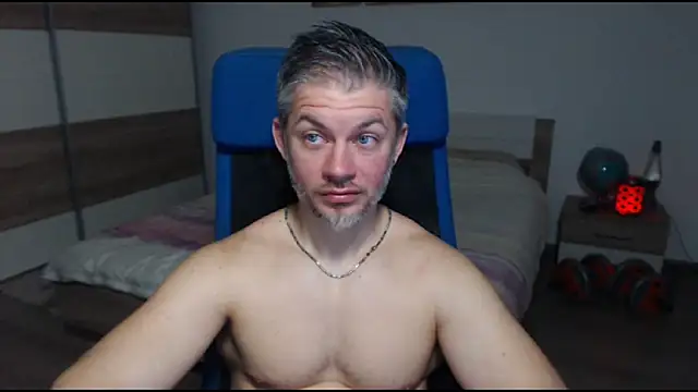 RobbyShawz online show from March 2025 10:35:02 AM