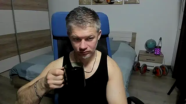 RobbyShawz online show from April 2026 04:57:01 AM