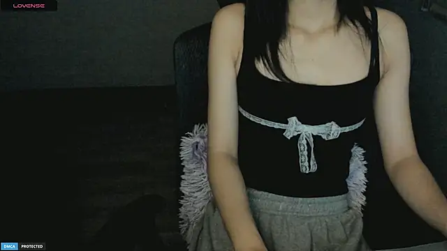 Snapshot of Ayase_momo chatting on March 2025 06:43:01 PM Ayase momo online show from March 2025 06:43:01 PM