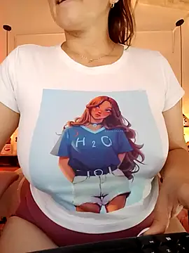 Snapshot of MariaPau_83 chatting on February 2025 01:46:02 AM MariaPau 83 online show from February 2025 01:46:02 AM