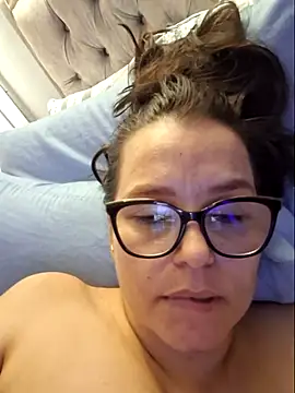 Snapshot of MariaPau_83 chatting on February 2026 11:19:01 PM MariaPau 83 online show from February 2026 11:19:01 PM