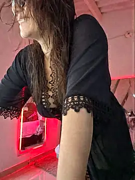 Snapshot of MariaPau_83 chatting on February 2026 02:07:01 PM MariaPau 83 online show from February 2026 02:07:01 PM