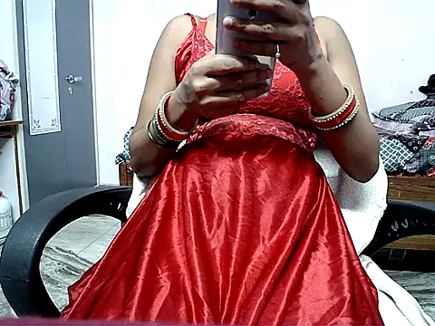 Snapshot of Spooja12 chatting on July 2026 04:20:01 PM Spooja12 online show from July 2026 04:20:01 PM
