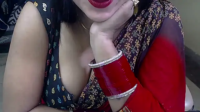 Snapshot of Naiaa-mylove chatting on January 2025 10:39:01 AM Naiaa-mylove online show from January 2025 10:39:01 AM