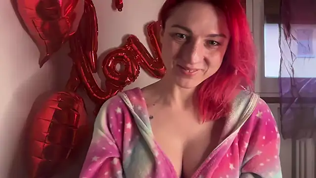 Nikky Divine online show from February 2025 04:13:02 PM