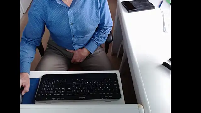 dutchpornking online show from November 2025 08:02:02 AM