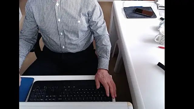 dutchpornking online show from February 2026 08:07:02 AM