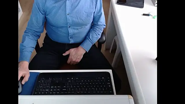 dutchpornking online show from February 2026 08:57:02 AM