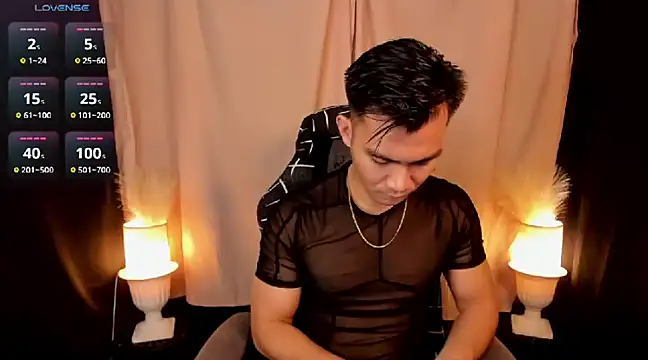 000batman000 online show from February 2025 01:27:02 PM