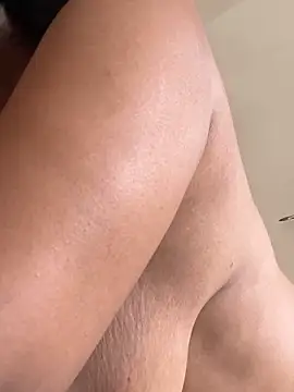 cherrybabe76 online show from January 2025 06:21:01 AM