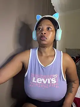 cherrybabe76 online show from April 2026 01:03:02 PM