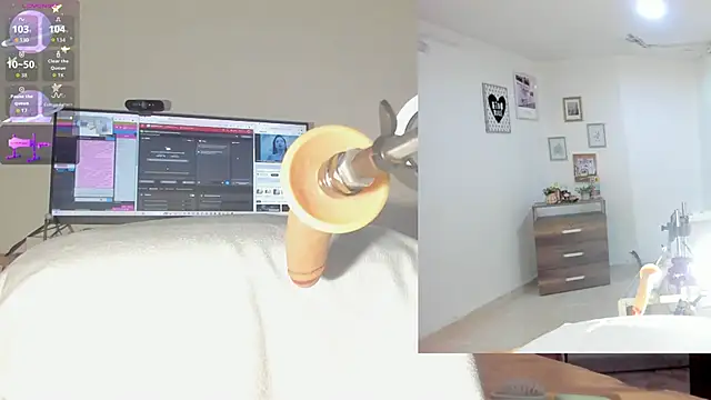 sofi velez online show from October 2025 05:24:02 PM