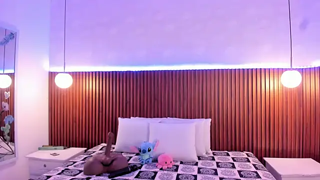 sofia castrillon online show from September 2025 12:42:02 PM