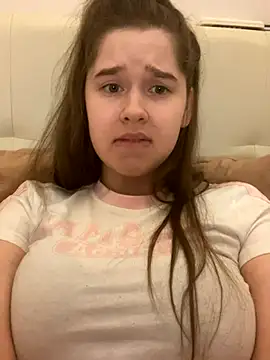 HornyGirlH online show from October 2025 10:18:02 PM