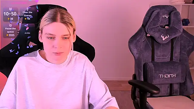 hotblonds online show from December 2024 06:57:02 PM