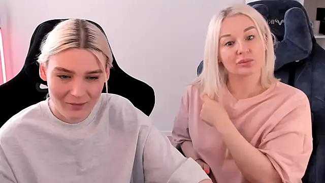 hotblonds online show from February 2025 10:17:02 AM